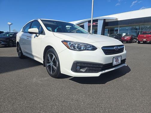 Crystal White Pearl 2023 Subaru Impreza Premium