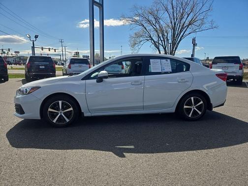 Crystal White Pearl 2023 Subaru Impreza Premium