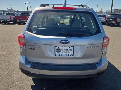 Ice Silver Metallic 2018 Subaru Forester 2.5i