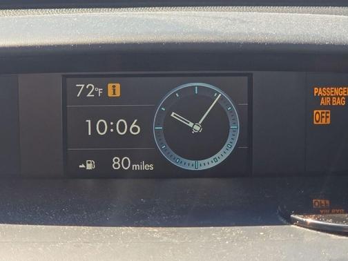 Ice Silver Metallic 2018 Subaru Forester 2.5i