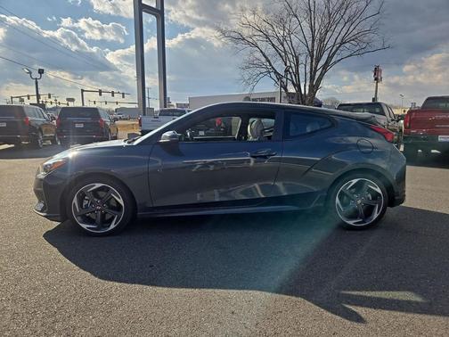 2019 Hyundai Veloster Base