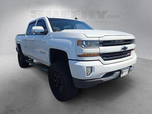 Summit White 2017 Chevrolet Silverado 1500 2LT
