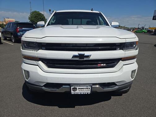 Summit White 2017 Chevrolet Silverado 1500 2LT