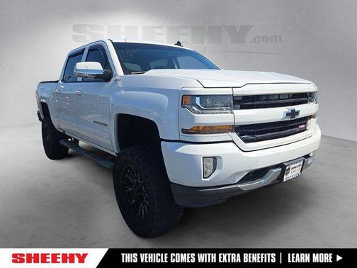 Summit White 2017 Chevrolet Silverado 1500 2LT
