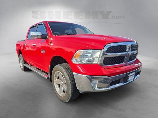 2016 RAM 1500 SLT
