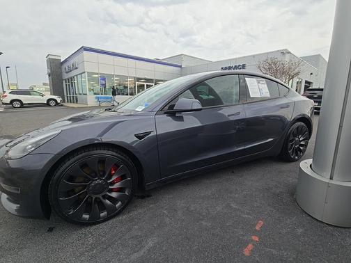 2023 Tesla Model 3 Performance