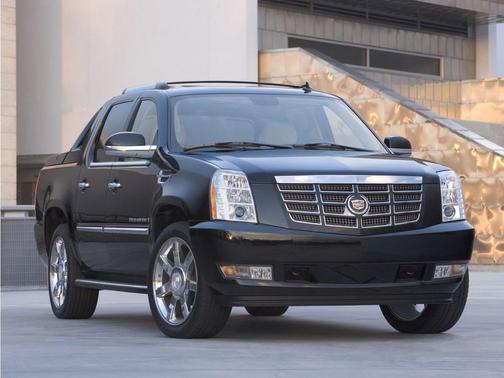 Silver Lining 2010 Cadillac Escalade EXT Luxury