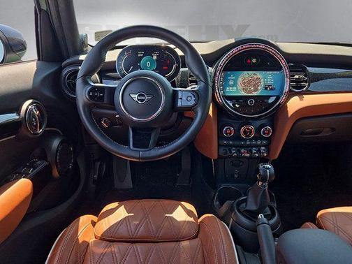 British Racing Green IV Metallic 2022 MINI Hardtop Cooper S