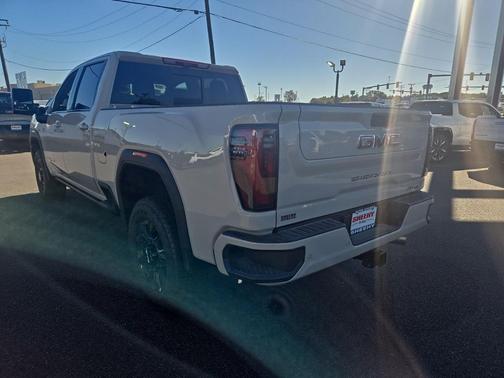 2026 GMC Sierra 2500 AT4
