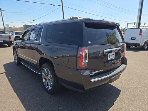 Iridium Metallic 2016 GMC Yukon XL Denali