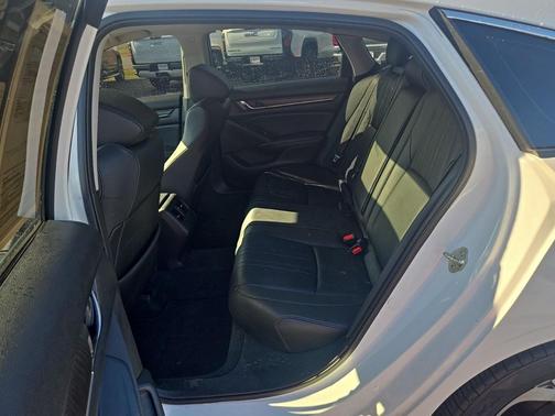 2019 Honda Accord EX-L 2.0T