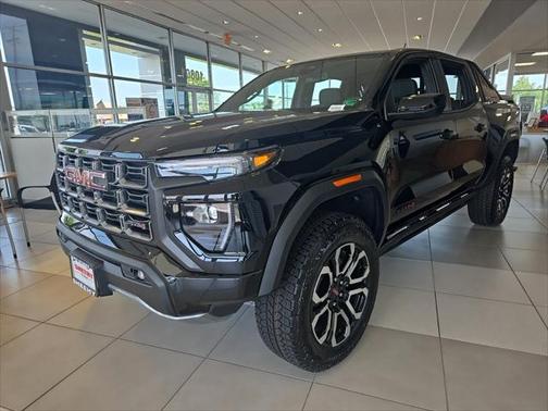 2025 GMC Canyon Base