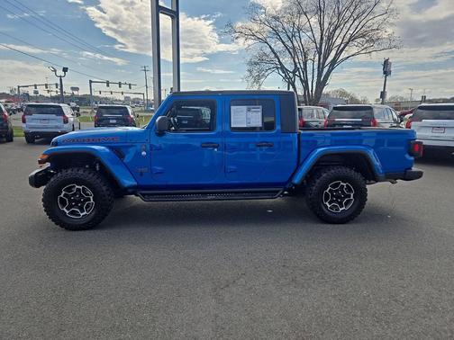 Hydro Blue Pearlcoat 2023 Jeep Gladiator Mojave 4x4