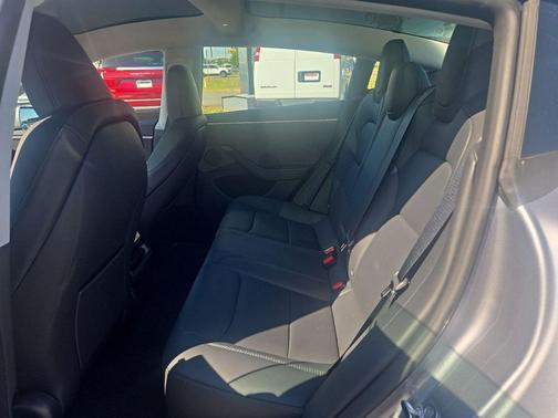 Pearl White Multi-Coat 2025 Tesla Model 3 Long Range