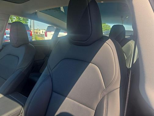 Pearl White Multi-Coat 2025 Tesla Model 3 Long Range