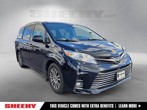 2020 Toyota Sienna XLE
