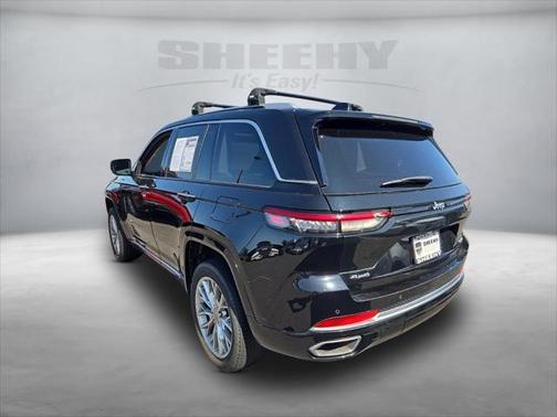 2022 Jeep Grand Cherokee Summit