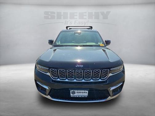 2022 Jeep Grand Cherokee Summit