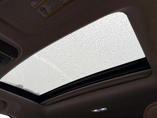 Crystal White Pearl 2024 Subaru Outback Touring XT
