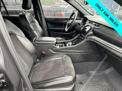 Baltic Gray Metallic Clearcoat 2023 Jeep Grand Cherokee Altitude