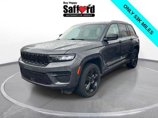 Baltic Gray Metallic Clearcoat 2023 Jeep Grand Cherokee Altitude