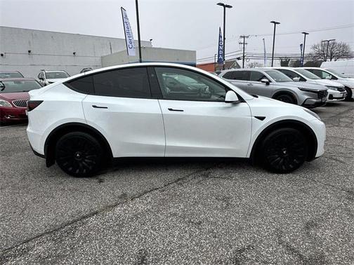 2023 Tesla Model Y Long Range Dual Motor All-Wheel Drive