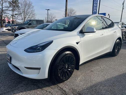 2023 Tesla Model Y Long Range Dual Motor All-Wheel Drive