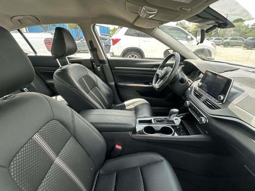Gray Sky Pearl 2023 Nissan Altima SR FWD