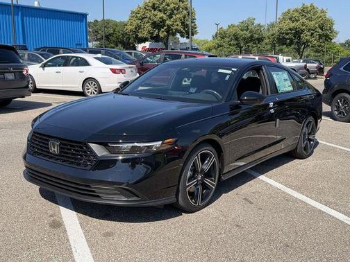 Crystal Black Pearl 2026 Honda Accord Hybrid Sport