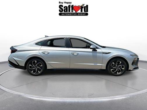 Aero Silver 2025 Hyundai SONATA SEL