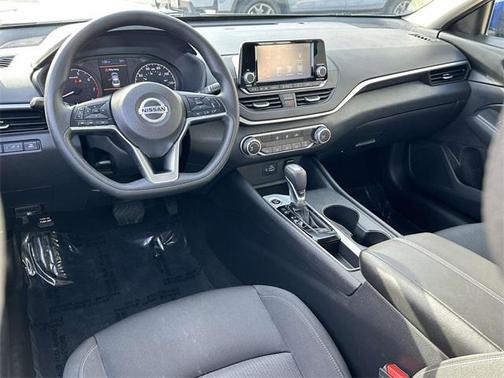 2022 Nissan Altima S FWD