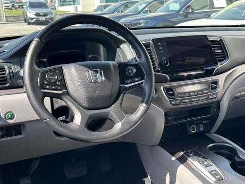Obsidian Blue Pearl 2022 Honda Pilot 2WD EX-L
