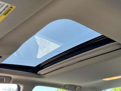 Pearl White Tricoat 2024 Nissan Altima 2.5 SV