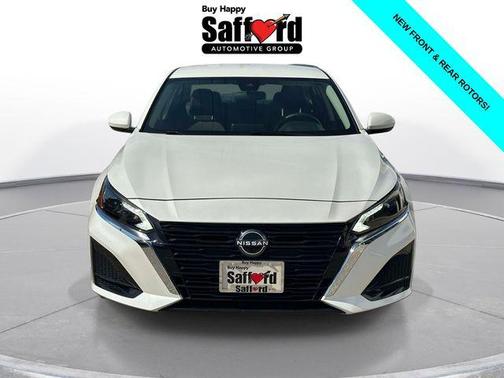 Pearl White Tricoat 2023 Nissan Altima 2.5 SV
