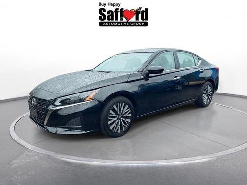 Super Black 2023 Nissan Altima 2.5 SV