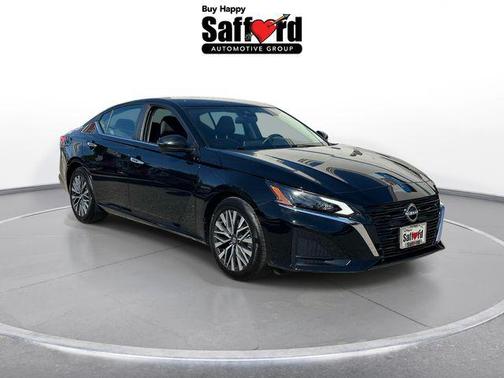 Super Black 2023 Nissan Altima 2.5 SV