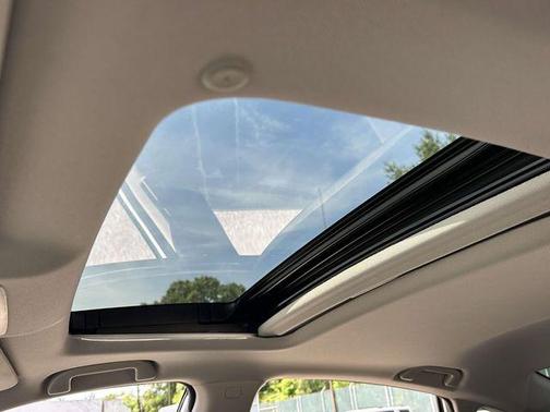 Platinum White Pearl 2021 Honda Accord Hybrid Touring