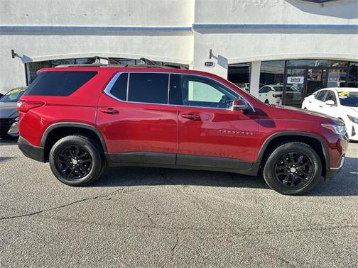 2021 Chevrolet Traverse LT Cloth