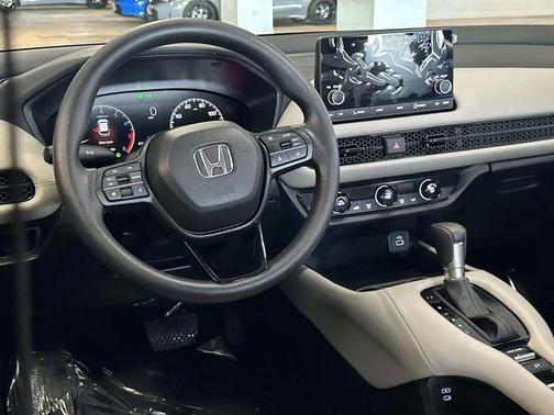 Nordic Forest Pearl 2024 Honda HR-V LX