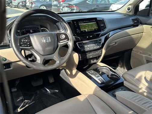 2019 Honda Pilot Touring 8-Passenger