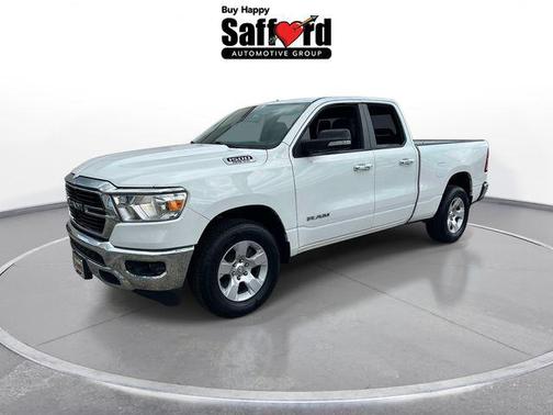 Bright White Clearcoat 2019 RAM 1500 Big Horn