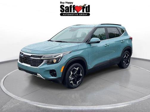 Pluton Blue 2024 Kia Seltos EX