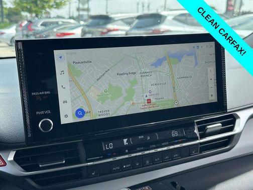 Wind Chill Pearl 2026 Toyota Sienna XLE