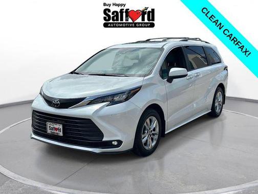 Wind Chill Pearl 2026 Toyota Sienna XLE