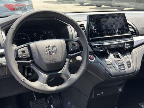 Sonic Gray Pearl 2026 Honda Odyssey Sport-L