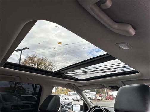 2024 Honda Pilot Touring 8-Passenger