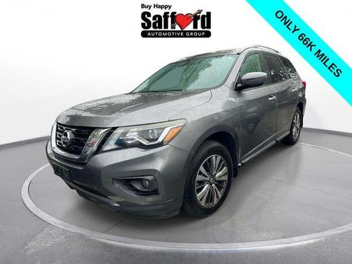 Gun Metallic 2018 Nissan Pathfinder SV