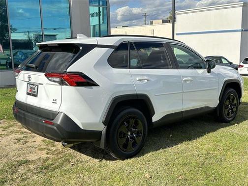 2020 Toyota RAV4 LE