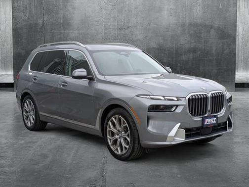 2025 BMW X7 xDrive40i