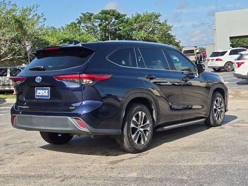 Blueprint 2022 Toyota Highlander Hybrid XLE